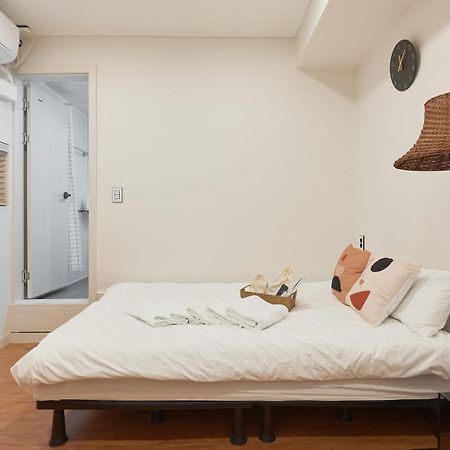 Dawoo House 2 In Hongdae Hotel Seoul Bagian luar foto